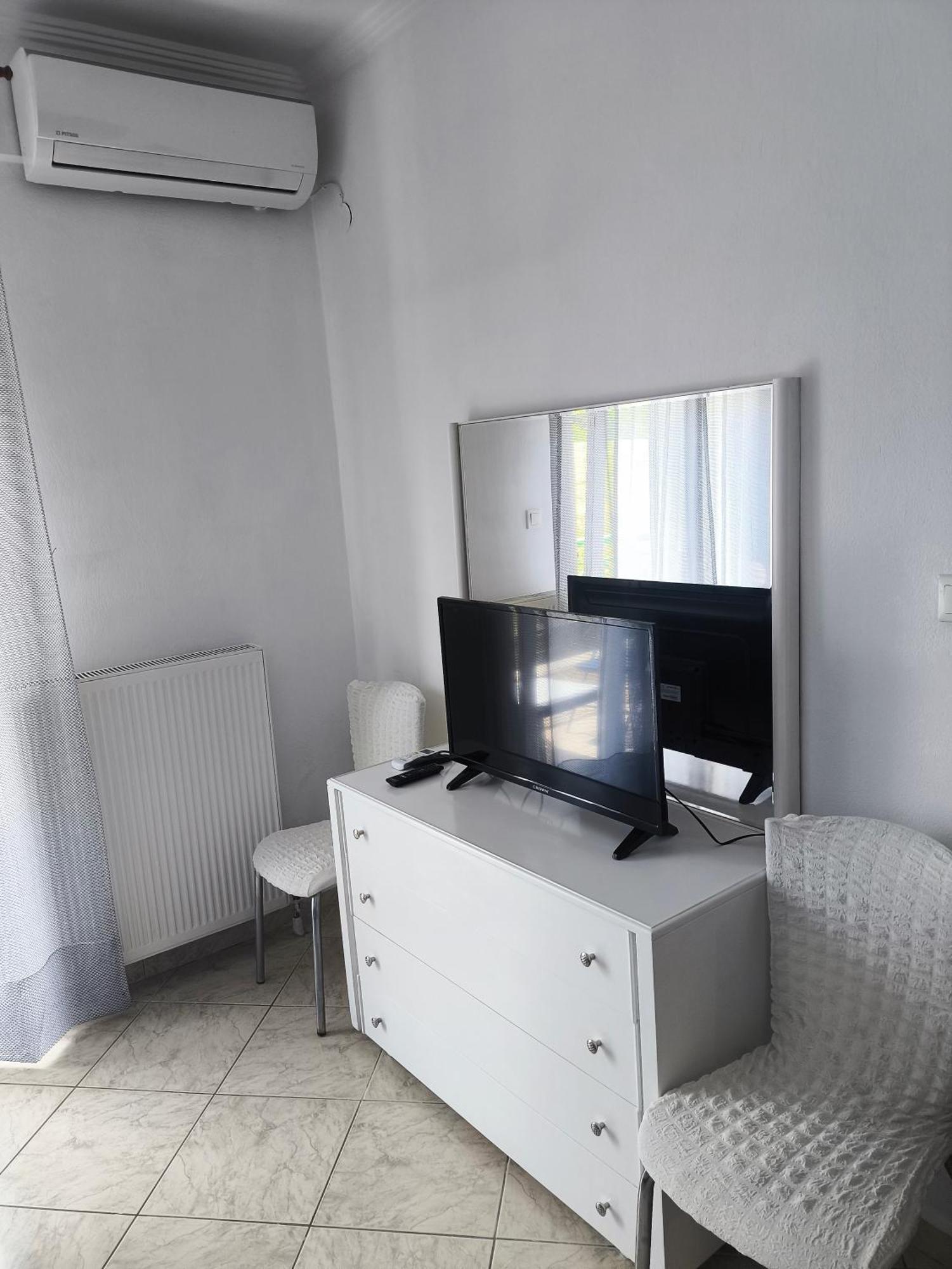 Anna'S Rooms Неа-Миханиона Экстерьер фото